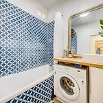 Apartment On Butte Aux Cailles